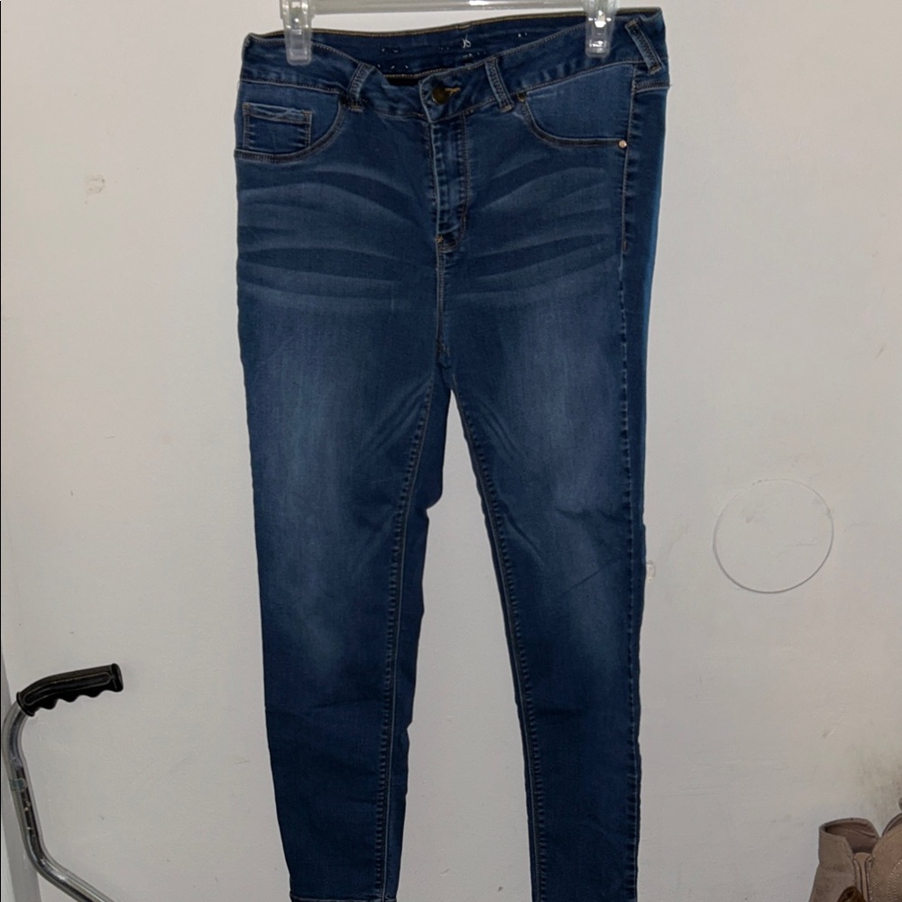 Classic Indigo Skinny Jeans for Women